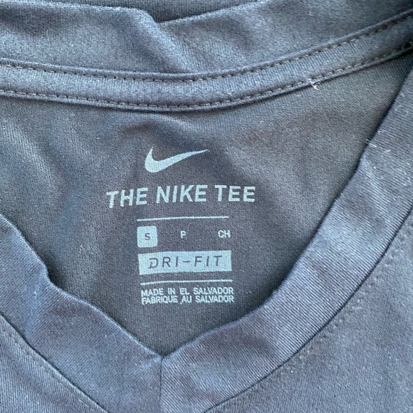 Nike Dri Fit Legend 2.0 V-neck Black Tee T-Shirt NWT - Picture 14 of 16